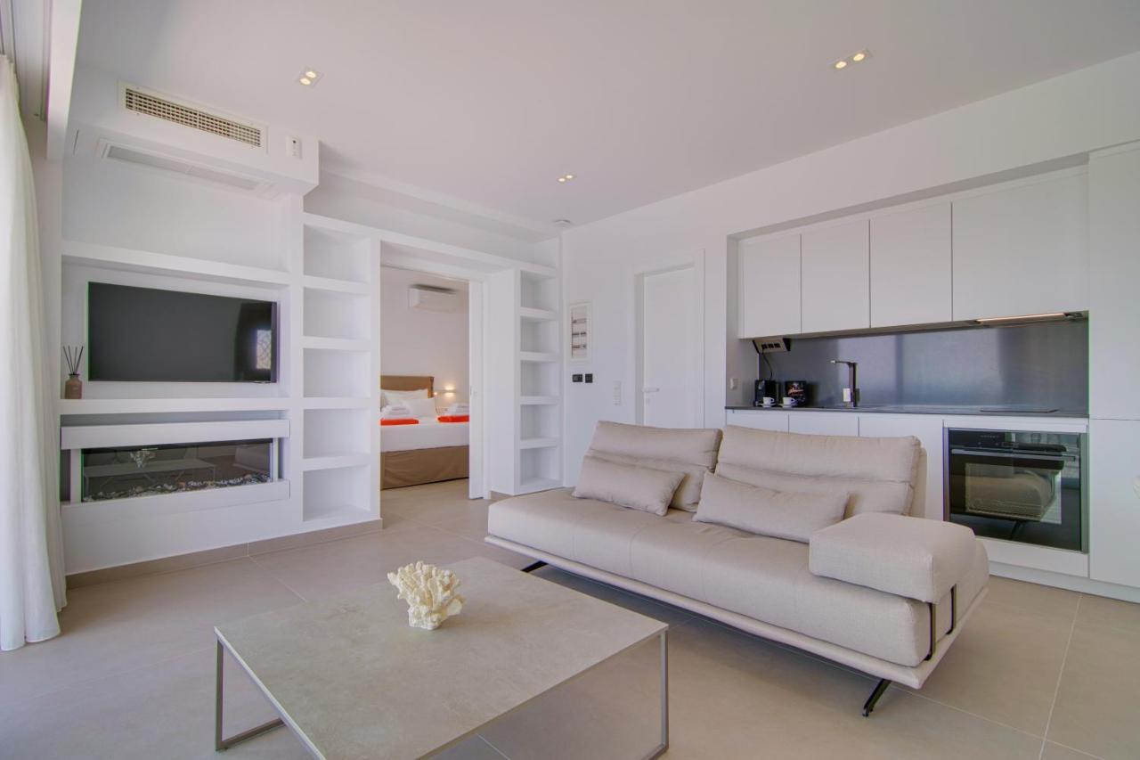 Livinghome Suites Парга Экстерьер фото