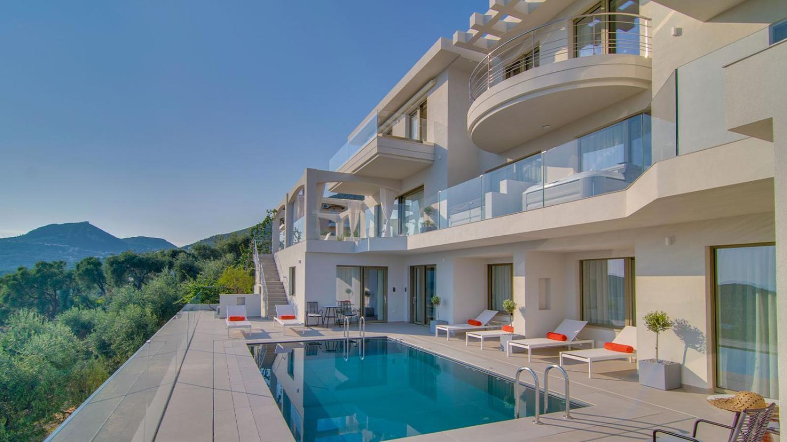 Livinghome Suites Парга Экстерьер фото